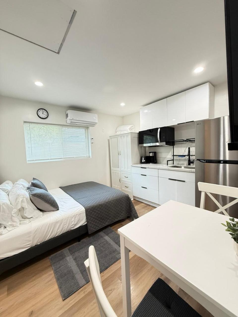 Modern Studio Stylish &Cozy Ieft Unit 洛杉矶 外观 照片