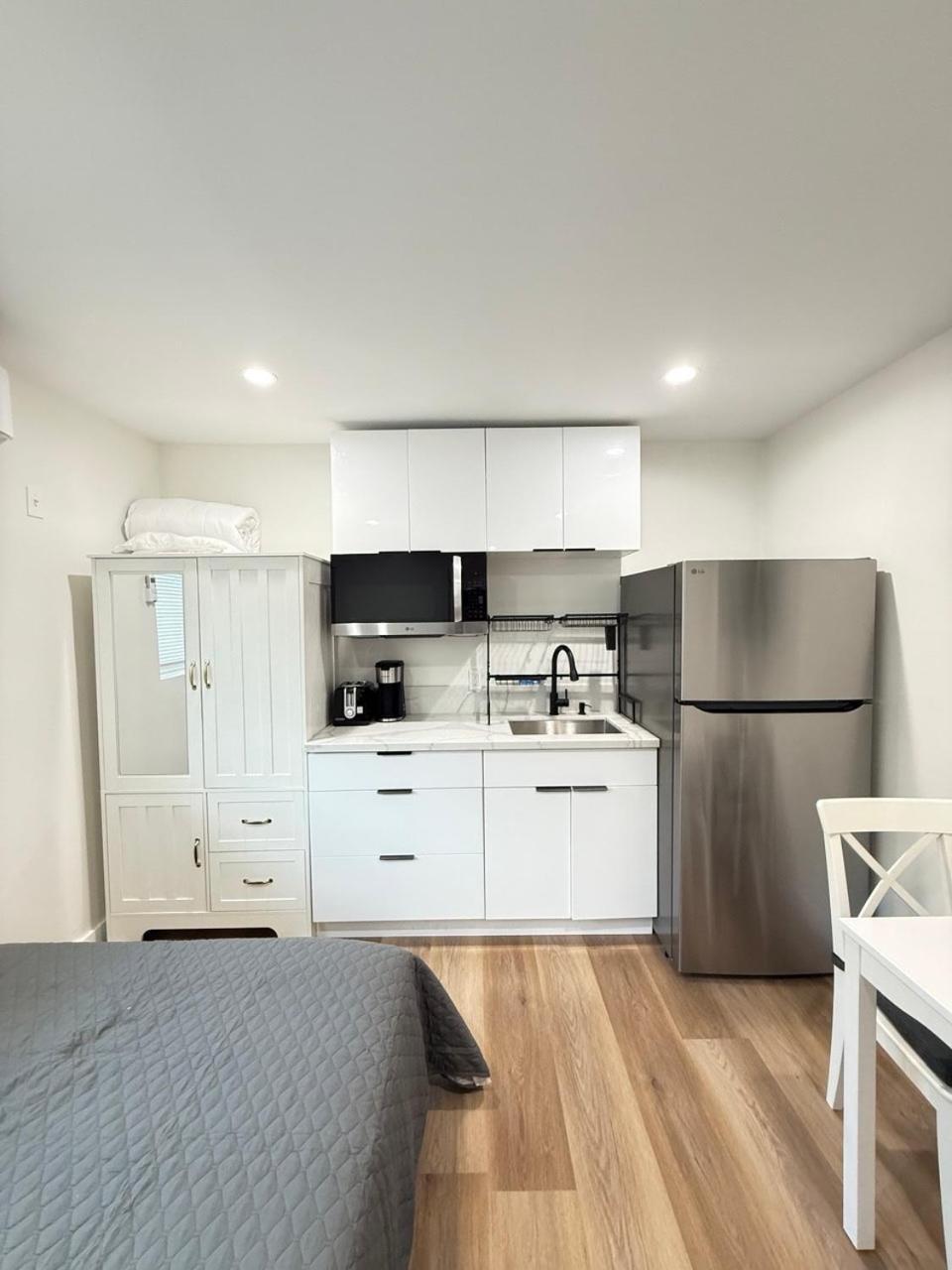 Modern Studio Stylish &Cozy Ieft Unit 洛杉矶 外观 照片