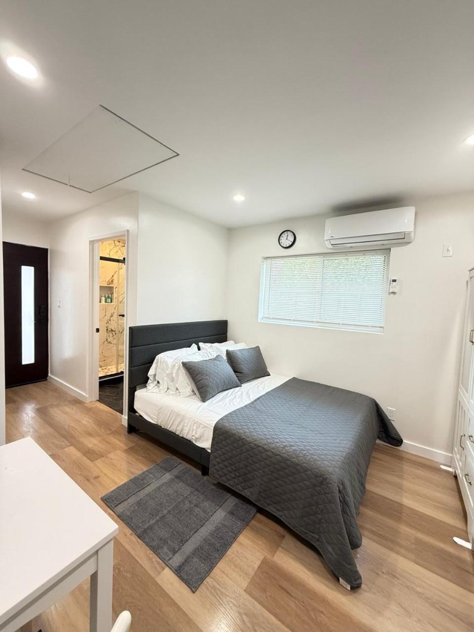 Modern Studio Stylish &Cozy Ieft Unit 洛杉矶 外观 照片