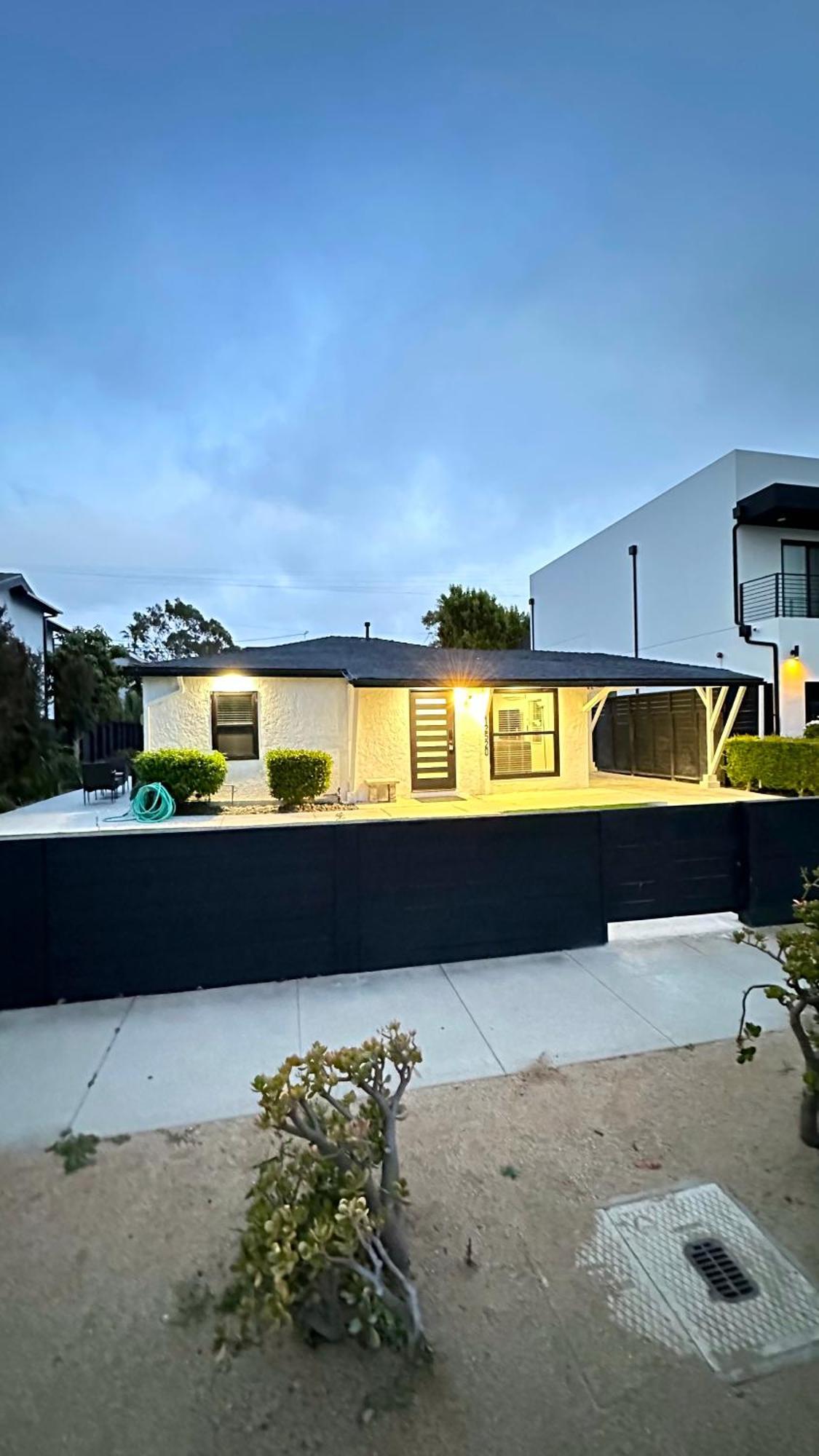 Modern Studio Stylish &Cozy Ieft Unit 洛杉矶 外观 照片