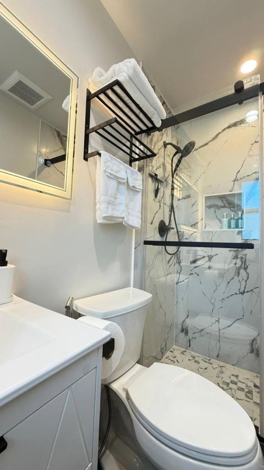 Modern Studio Stylish &Cozy Ieft Unit 洛杉矶 外观 照片