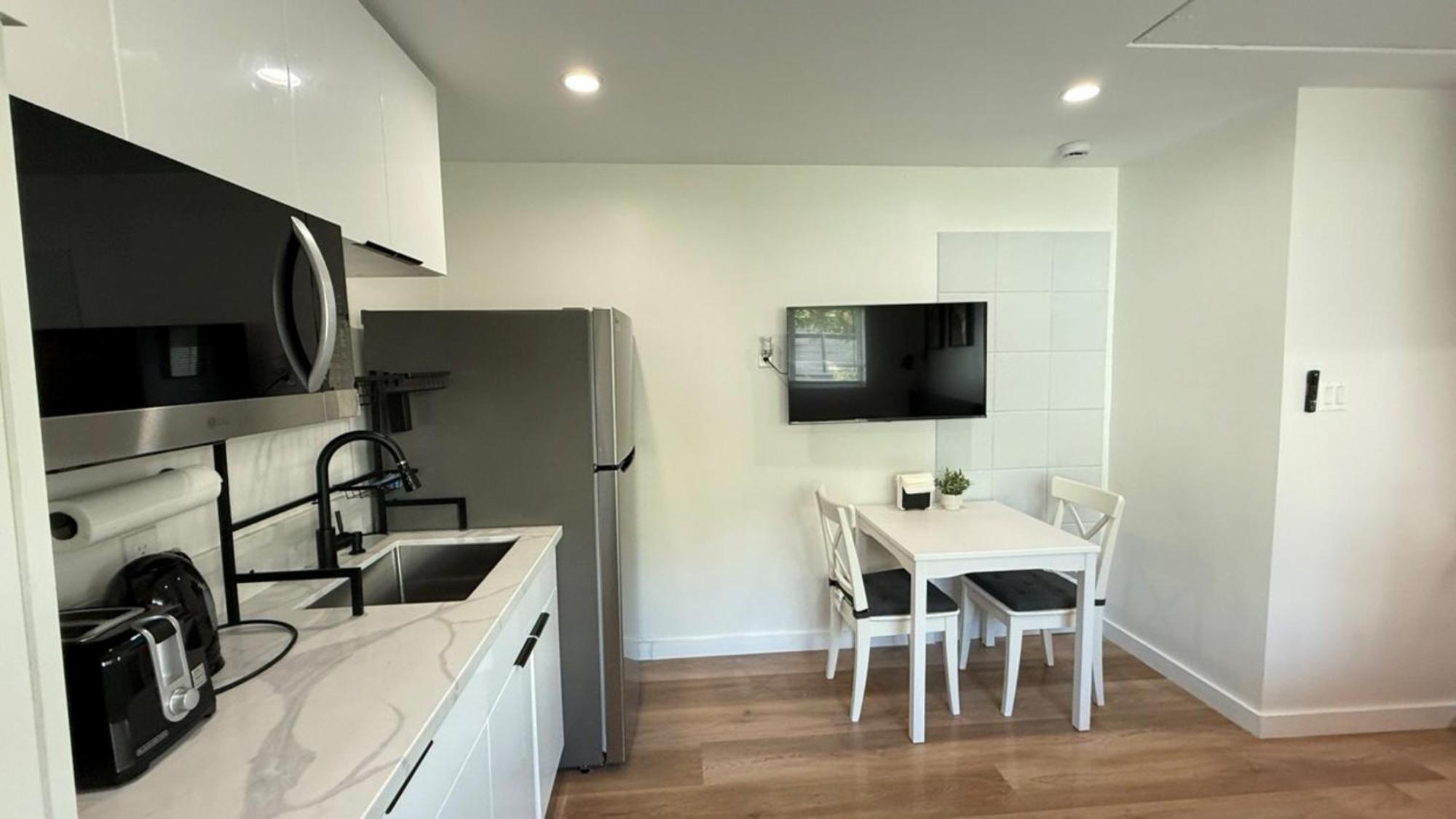 Modern Studio Stylish &Cozy Ieft Unit 洛杉矶 外观 照片